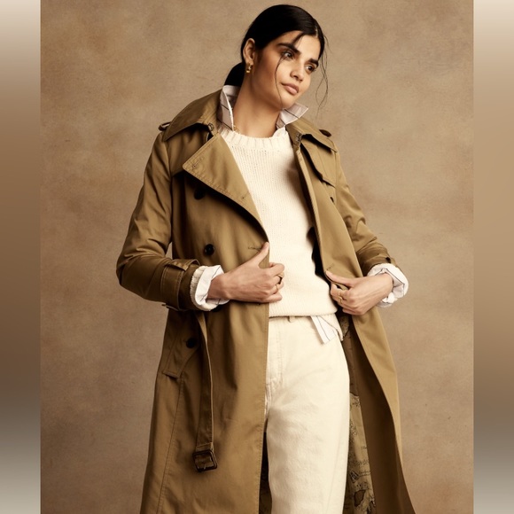 Banana Republic Jackets & Blazers - Banana Republic Essential Trench Coat